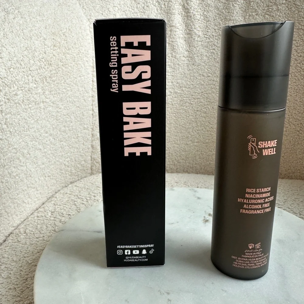 NEW Huda Beauty Easy Bake Blurring Setting Spray with 16-Hour Wear